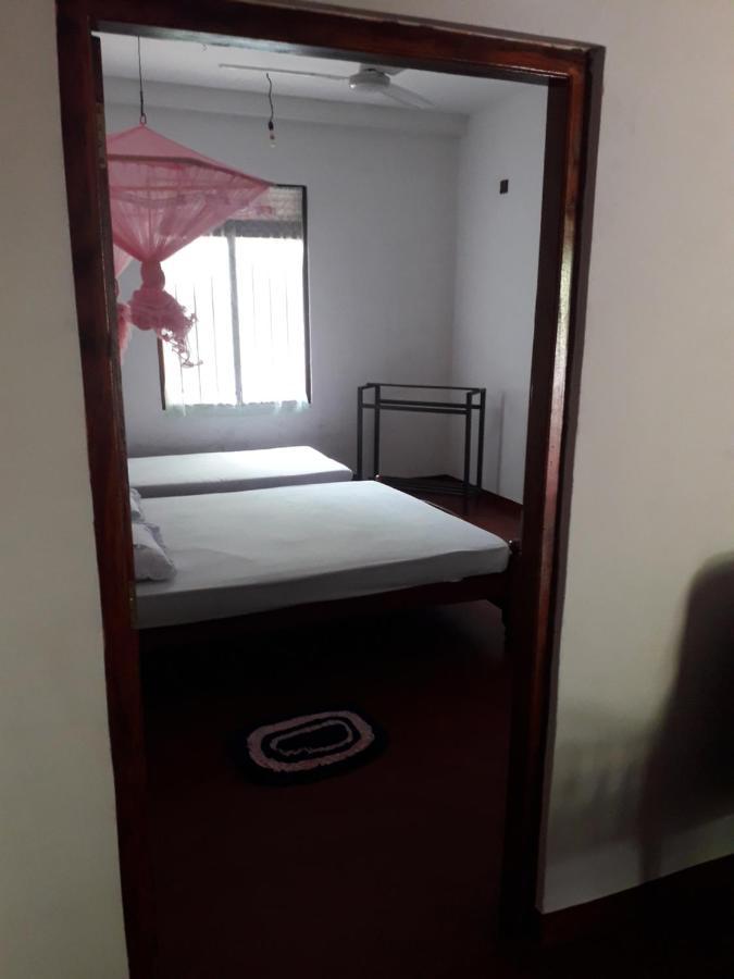 Margosa Guesthouse Mirissa Kültér fotó