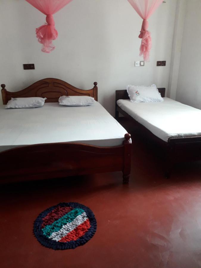 Margosa Guesthouse Mirissa Kültér fotó