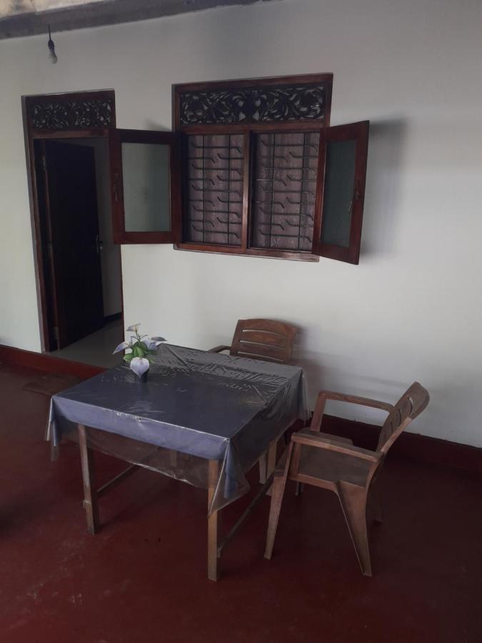 Margosa Guesthouse Mirissa Kültér fotó