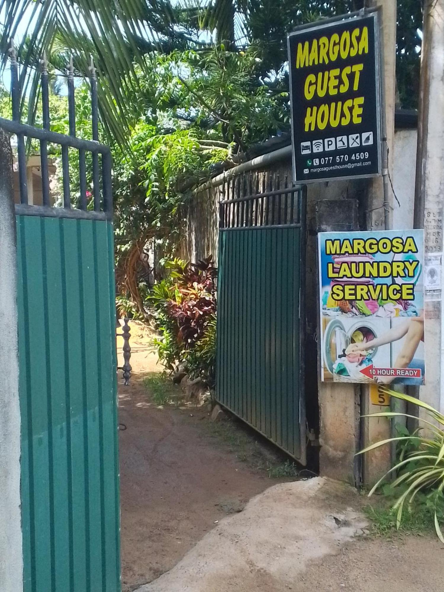 Margosa Guesthouse Mirissa Kültér fotó