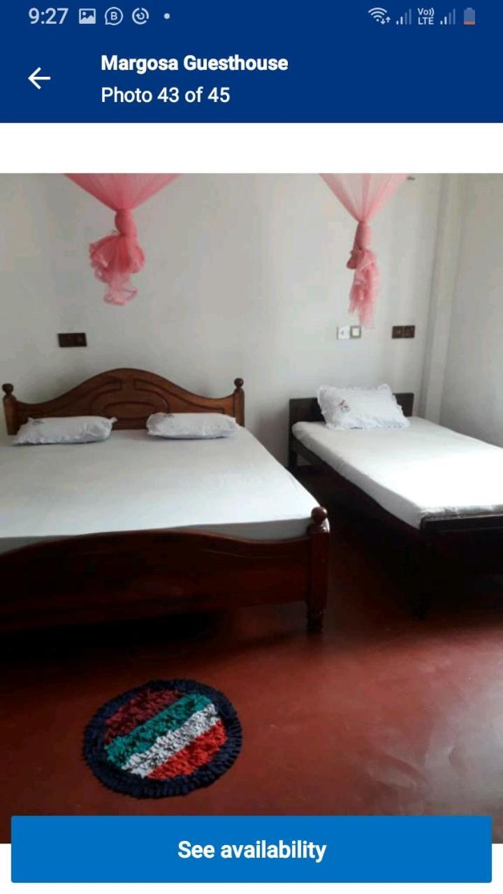 Margosa Guesthouse Mirissa Szoba fotó