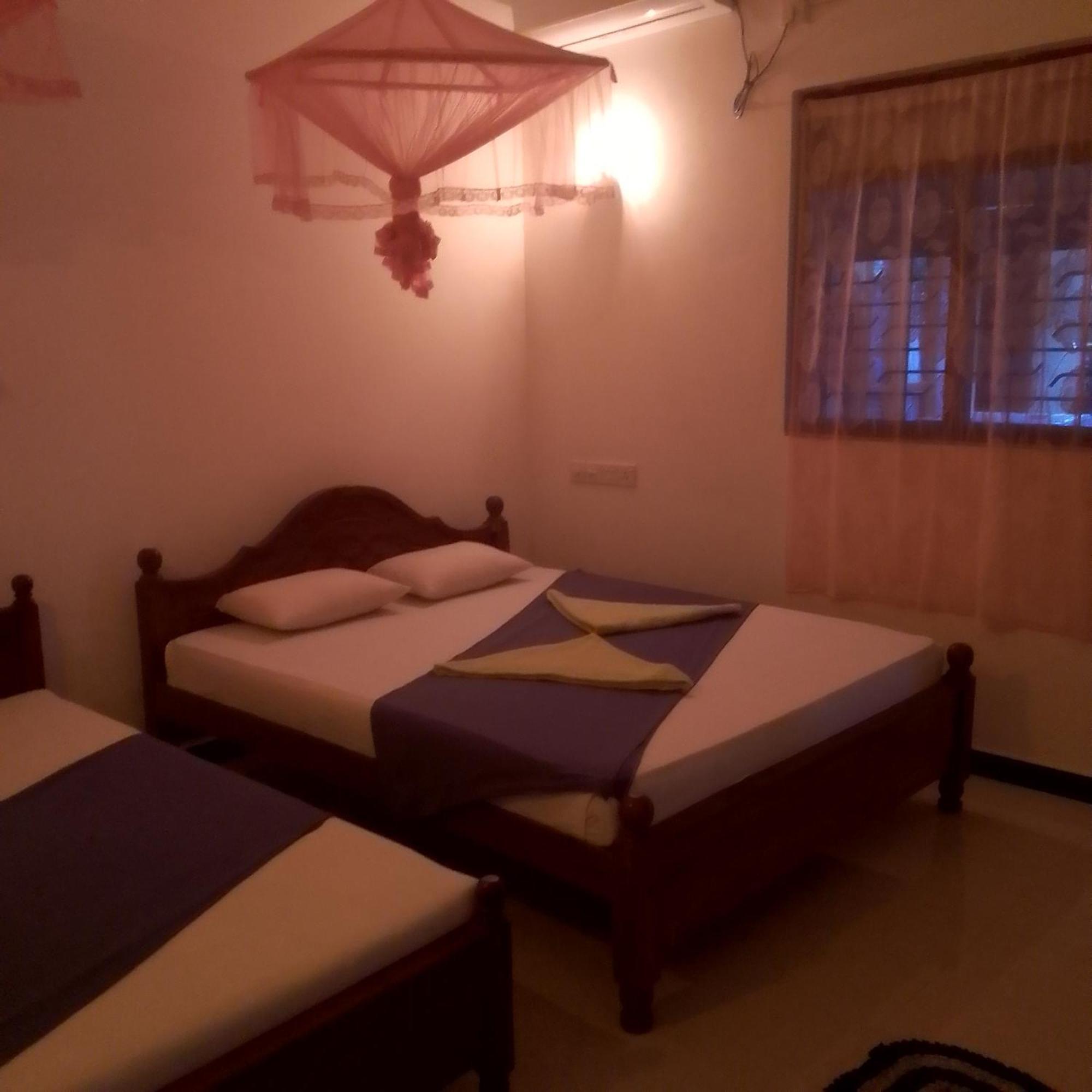 Margosa Guesthouse Mirissa Szoba fotó